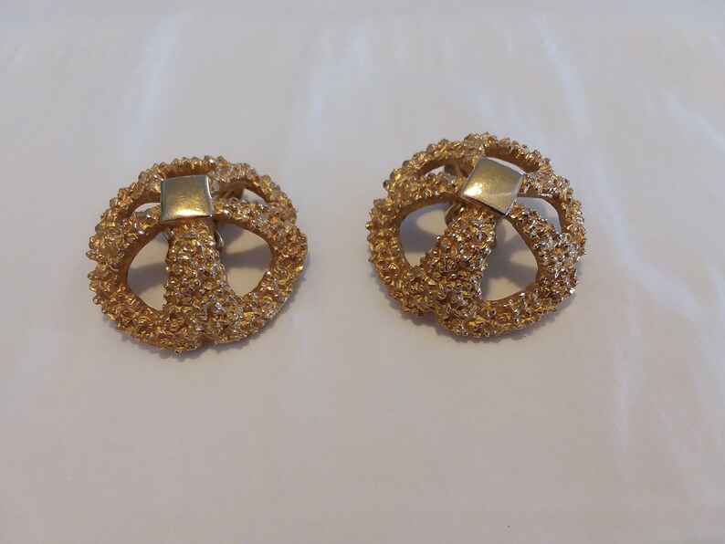 Vintage Trifari Earrings Costume Jewelry Clip on Earrings Etsy