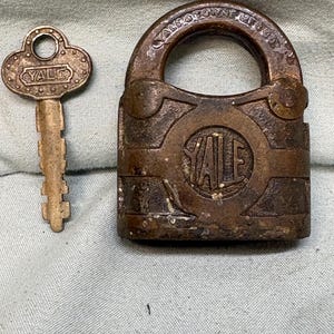 M827 Antique 1900's Yale & Towne 南京錠 Two Antique Yale & Towne