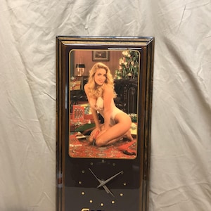 Vintage Snap On Tools Christmas Pin Up Girl Clock. Snap On Memorabilia. Snap On Collectibles. Snap On Tools.