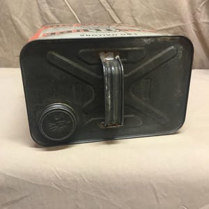 Vintage Eastlube Two Gallon SAE 40 Metal Motor Oil Can. Eastlube Oil ...