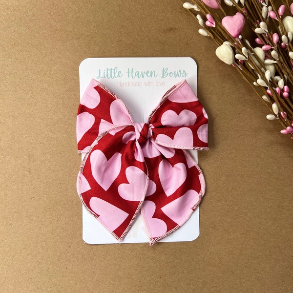 Pink hearts hair bow, Fable bows, Valentine’s Day hair bows for girls, fable bows, fabric bows