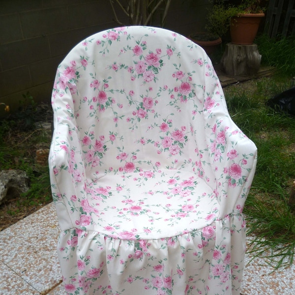 Housse de chaise fleurie rose shabby-chic avec volant pour chaise en plastique avec accoudoirs de jardin, housse de chaise fleurie avec jupe pour cérémonies