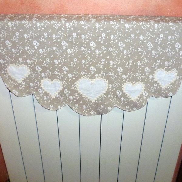 Shabby-chic hearts radiator cover, white flowers radiator covers, radiator cover in beige flowered fabric, radiator protection with hearts