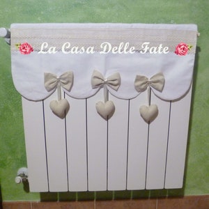 Shabby-chic radiator cover wave cut with bows and hanging hearts, white beige radiator covers, lace radiator protection with hanging hearts image 1
