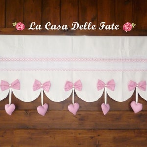 Shabby-chic wave radiator covers with hanging bows and hearts, white and pink radiator covers, radiator protection with lace