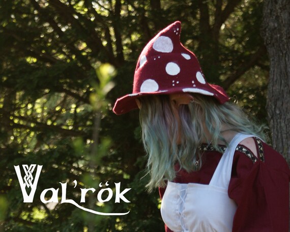 MUSHY MAJLINE Pointy Hat by Val'rök 