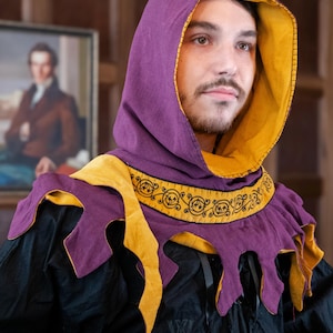 Embroidered Medieval hood LIRIPE by Val'Rök Jester