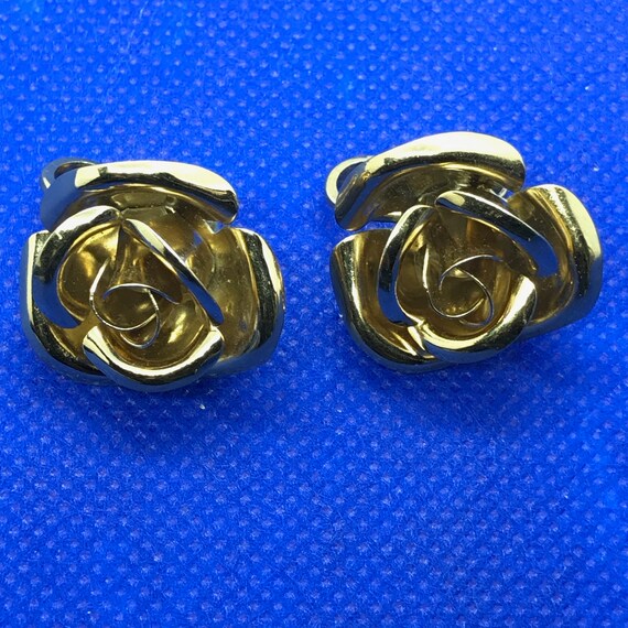 Trifari Rose Earrings - image 1