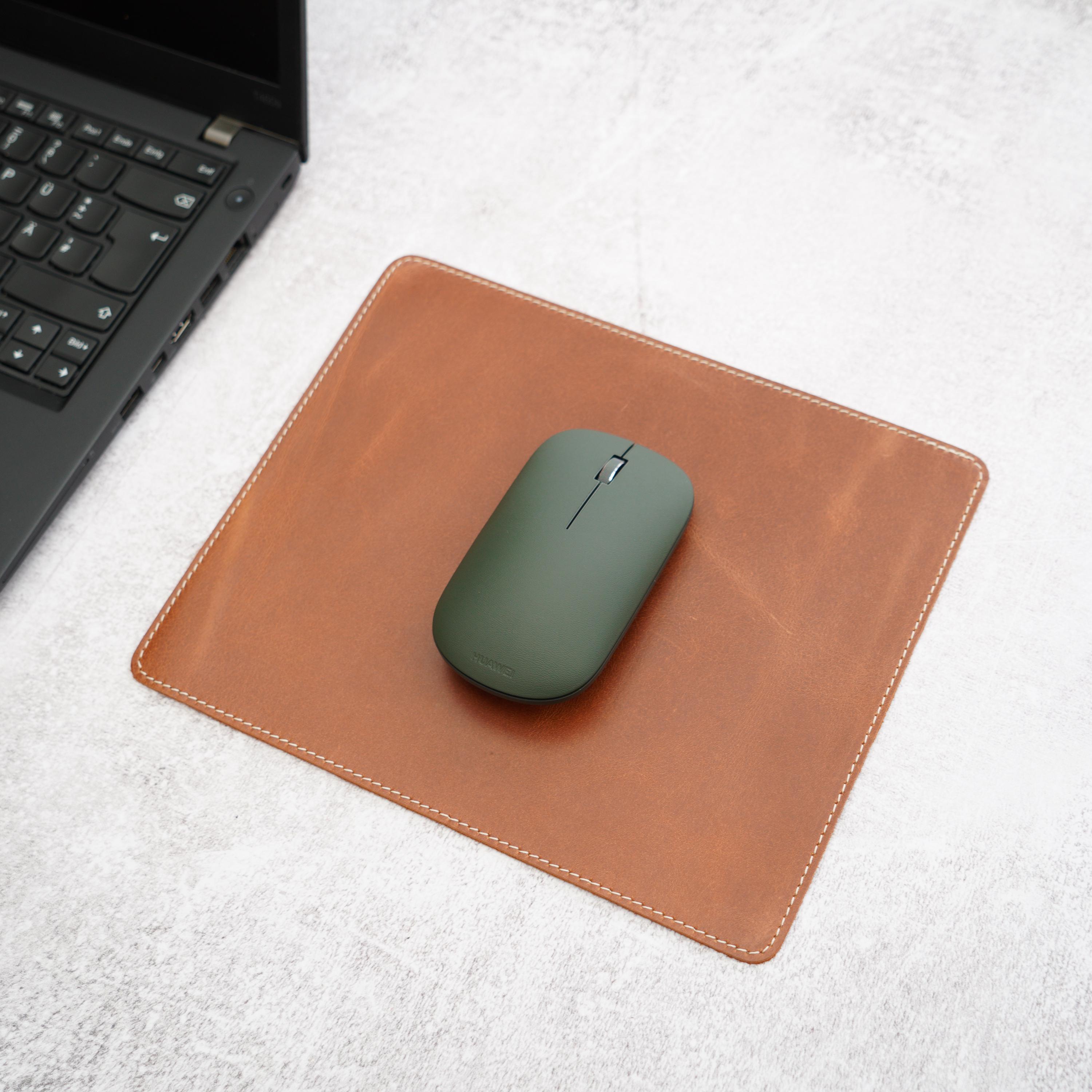 ZALE YARDLEY Mouse Mat, Gaming PC Mouse Pad, Non Slip, Handmade With Leather, 25cm X 19cm X 1cm (Brown