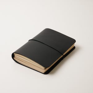 Leather B6 Travelers Notebook Cover: Fits Stalogy & Leuchtturm1917 Black