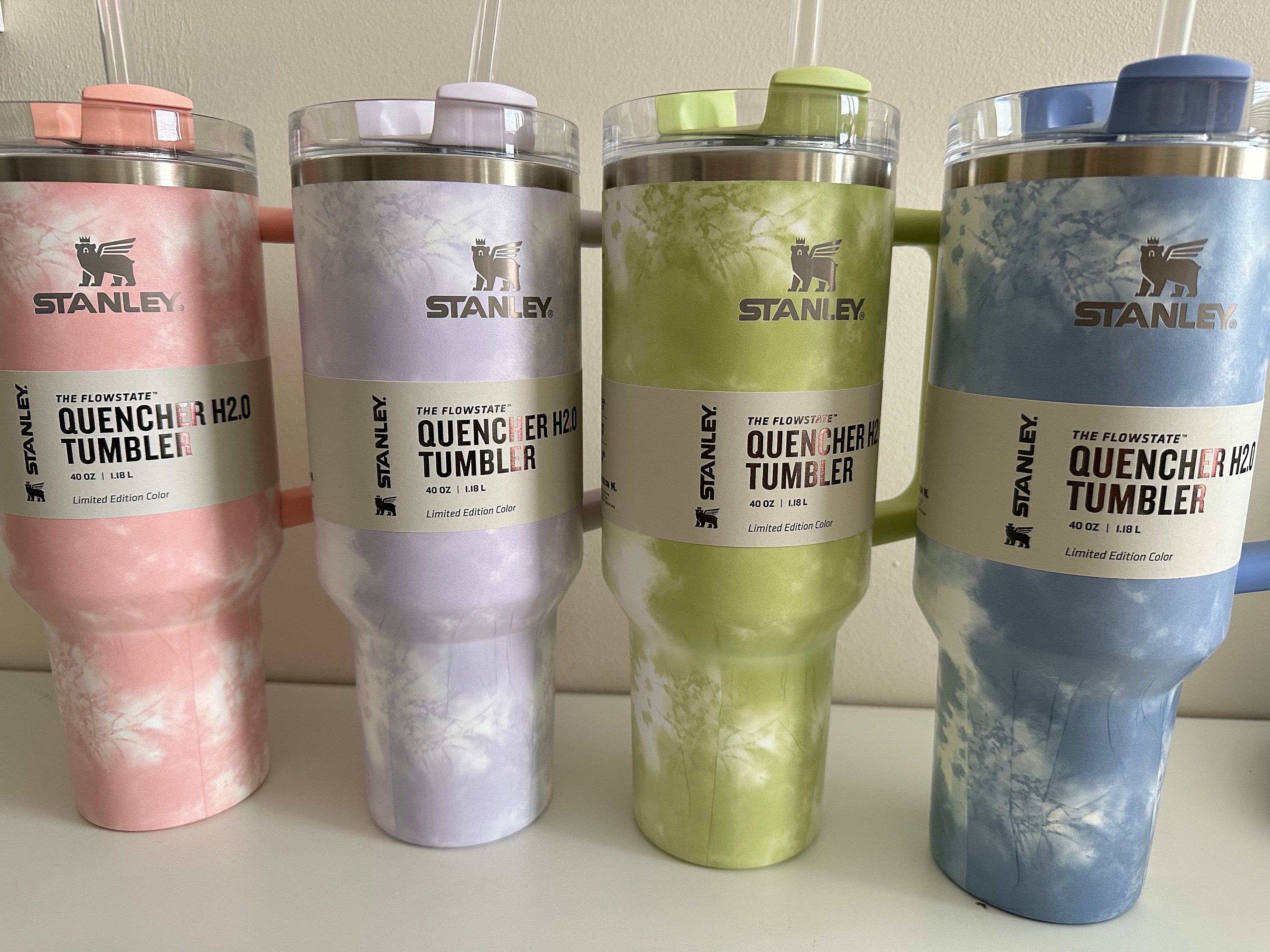 Stanley's Quencher H2.0 FlowState Tumbler Review