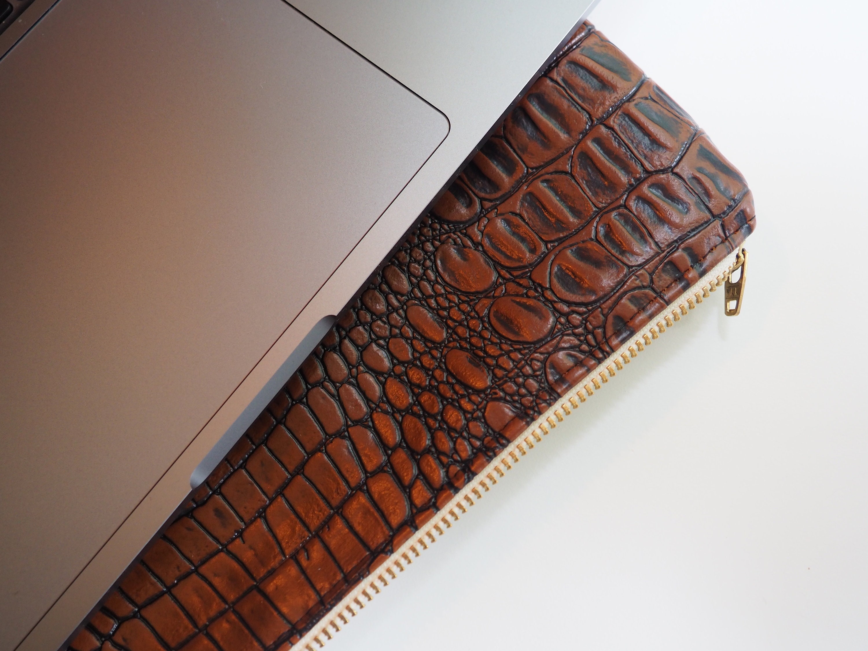 大学 割引 Vegan Crocodile Leather Laptop Zip Cover, Everyday Pouch その他