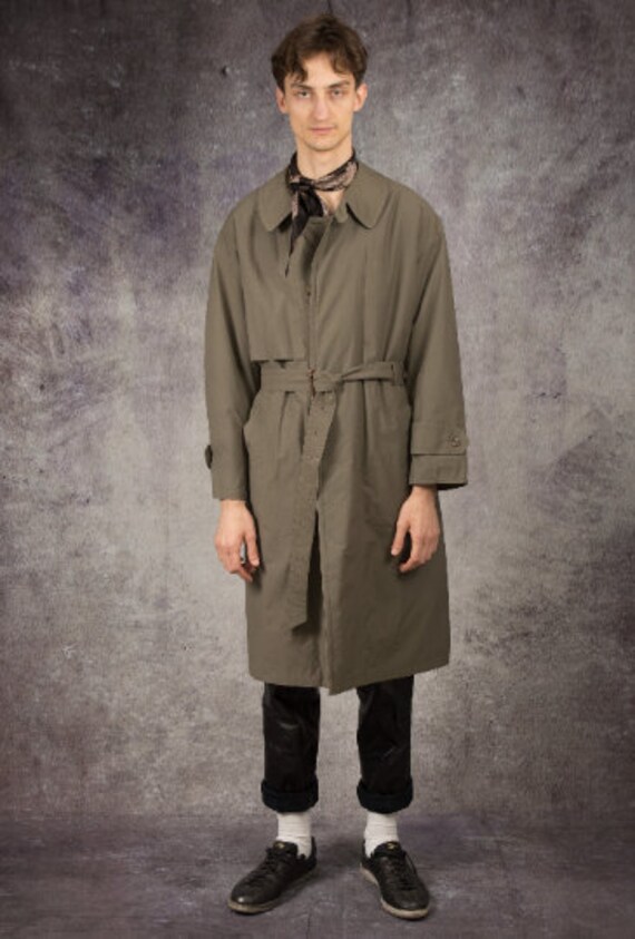 Retro 90s trench coat in minimalist style and bei… - image 4