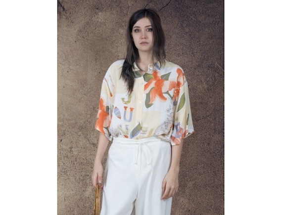 Short sleeve women's bright flowery 90s blouse •W… - image 2
