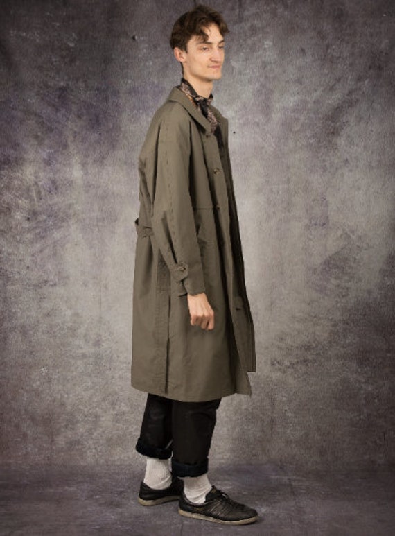 Retro 90s trench coat in minimalist style and bei… - image 6