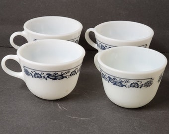 4 Vintage Pyrex Old Town Blue Onion White Milk Glass Coffee Tea Cups Mint