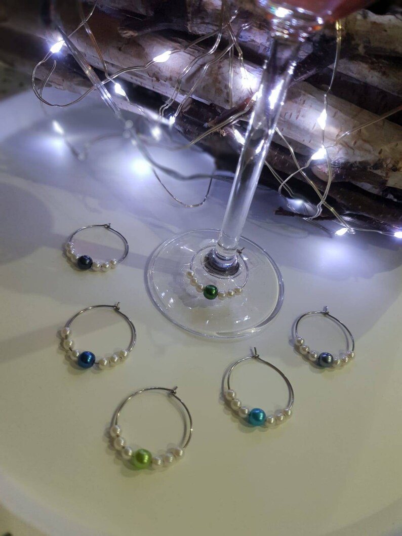 Essay sparkling glass limited 02 picture