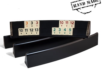 Helena Wood Art Black Curved Rummy Cube Game Set - Handgefertigtes schwarzes Rummikub Spielset aus Holz