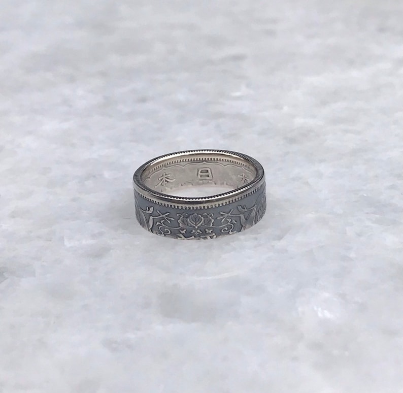 Anillo de plata de 50 sen de la era Taisho japonesa imagen 6