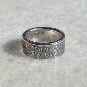 Venezuela 2 Bolívares Silver Coin Ring
