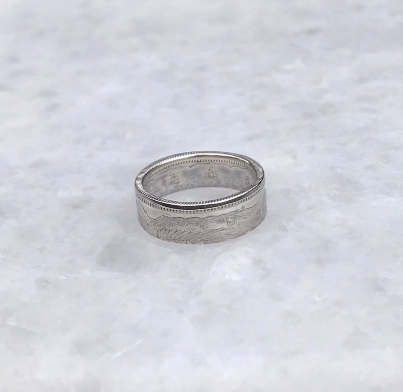 Anillo de plata de 50 sen de la era Taisho japonesa imagen 7