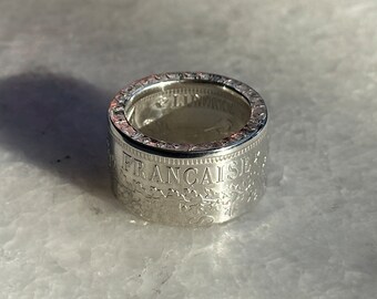 Anillo grande con moneda de plata de 10 francos