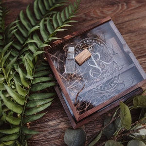 Personalised Walnut Photo USB Box  – Custom Engraved Wooden Keepsake Box – Acrylic Lid Memory Box – Eco Friendly Photographer Client Gift UK