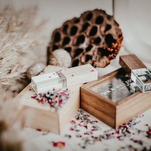 Caja de fotos USB personalizada de madera de nogal de 8 x 5 cm y USB (opcional) / Tapa de acrílico grabada personalizada / Fotógrafo / Videógrafo / Grabado láser