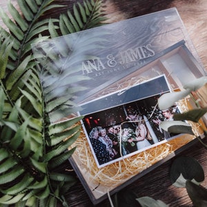 Rustieke, slanke houten foto- en USB-box met doorzichtig gepersonaliseerd deksel | Aangepast lasergegraveerd | Fotodoos | fotografen filmmakers | Gratis levering