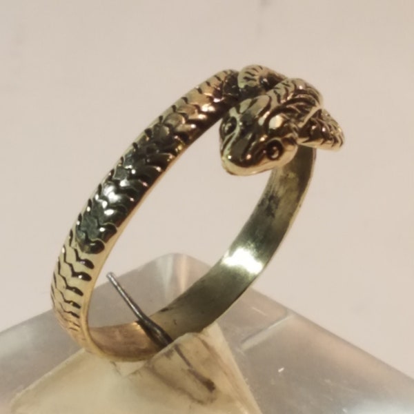 Bague en bronze serpent tête