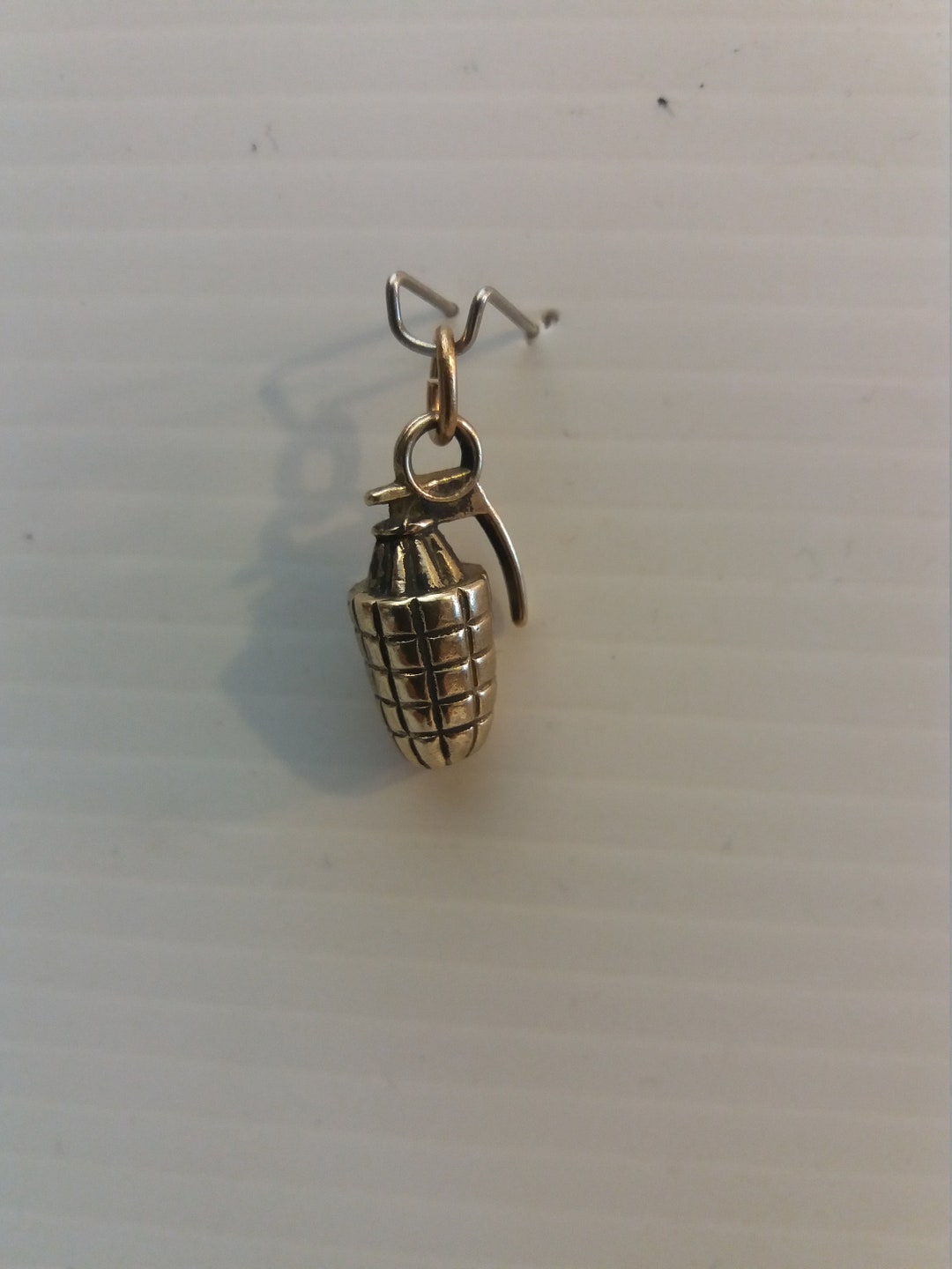 Pendentif homme acier grenade armée militaire et chaine cubaine