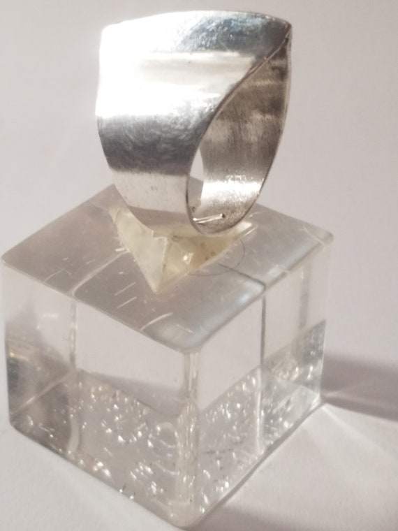 Ring Solid silver design small ridge high narrow - image 6