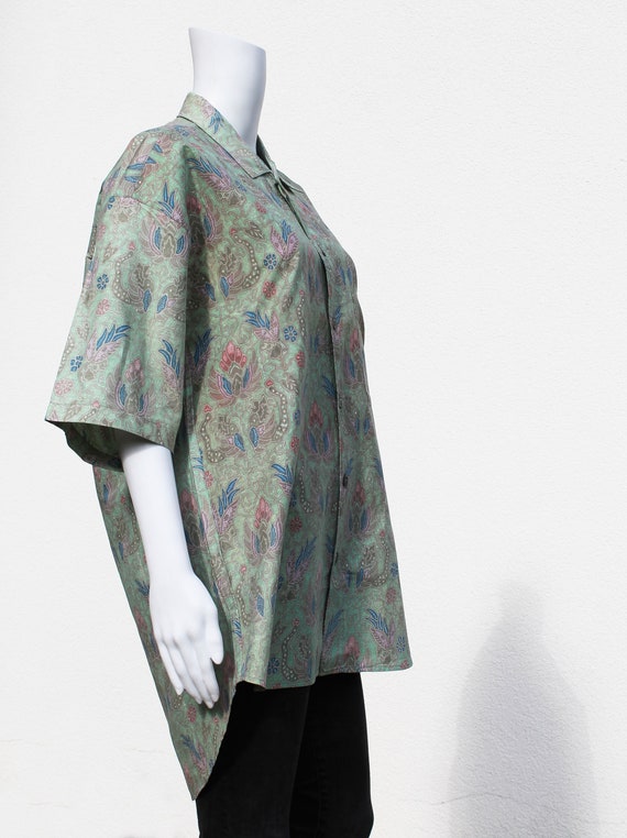 Vintage shirt with flower print in pastel colors … - image 6