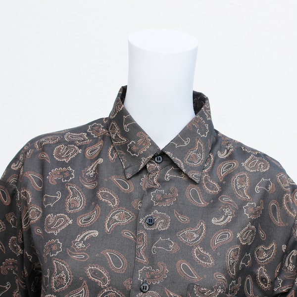 90s buttoned shirt in dark grey with squiggle print in brown and beige / Vintage flourish shirt semi-spread collar / 1990er Hemd dunkelgrau