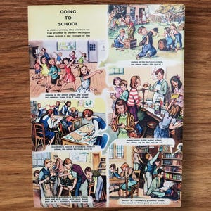 Originele vintage jaren 1950 naar school gaan boek afdrukken fotolithografie, Britse kinderen op de kinderkamer baby junior secundair moderne grammatica