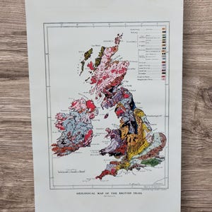 Antike 1906 geologische Karte der Britischen Inseln Buchdruck Lithographie Bild Diagram Wandkunst - Chief Rock Groups Ages - Geologie Bild