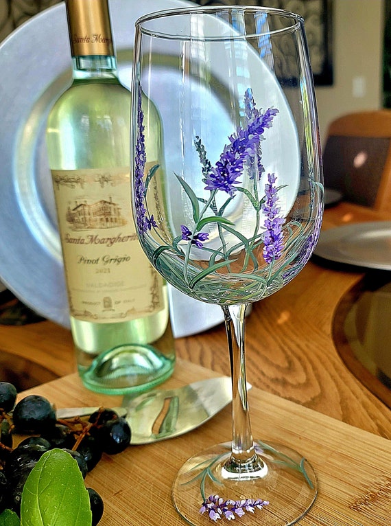 Extra Large Wine Glass with Lavender Design