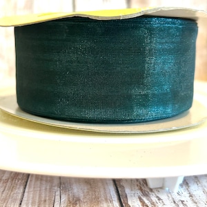 1.5&quot; green sheer organza ribbon,green ribbon,ribbon,organza ribbon,sheer ribbon,hair bow ribbon,green organza ribbon,sheer hair bow,wired