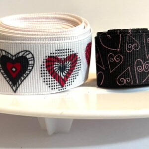 7/8&quot; heart grosgrain ribbon,hearts,heart ribbon,ribbon,grosgrain ribbon,valentines party,heart hair bow,hair bow ribbon,valentines hair bow