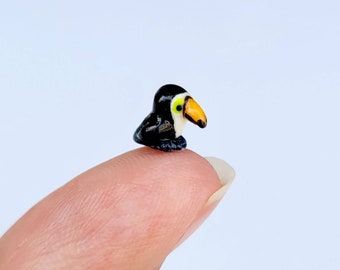 Toucan miniature, handmade polymer clay miniature figurine