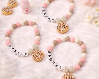 Personalized Cinnamon Roll Name Bracelet for Kids – Cinnamon Bun Charm Bracelet – Breakfast Jewelry – Kids Party Favor – DIY Bracelet Kit