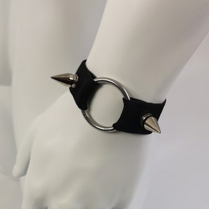 PVC O-ring Wrist Cuff High Gloss Black Vinyl Wrist Cuff 
