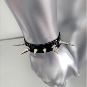 spiked bracelet meaning