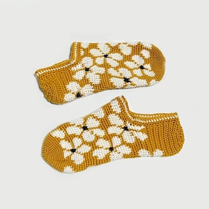 crochet socks pattern, crochet slippers pattern, PDF pattern, sock for her, toe up crochet sock pattern, tapestry crochet , flower sock image 6