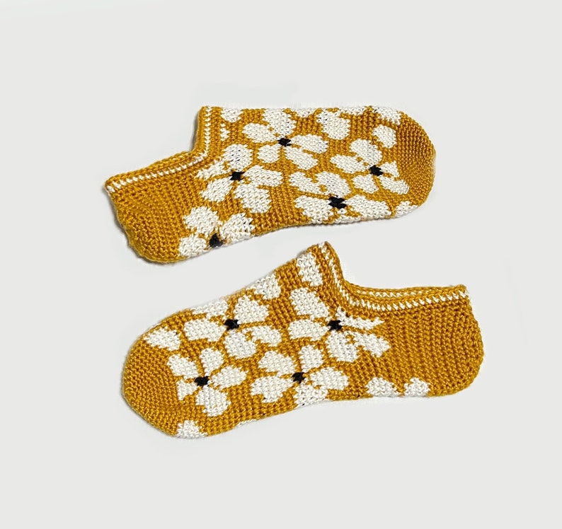 crochet socks pattern, crochet slippers pattern, PDF pattern, sock for her, toe up crochet sock pattern, tapestry crochet , flower sock image 6