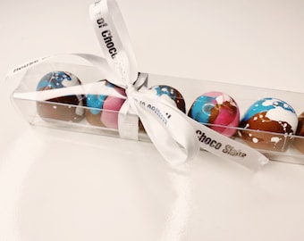 Prachtige handbeschilderde luxe ambachtelijke chocolade Bon Bons - chocoladecadeau - chocolaatjes - ganache - crèmebonbons