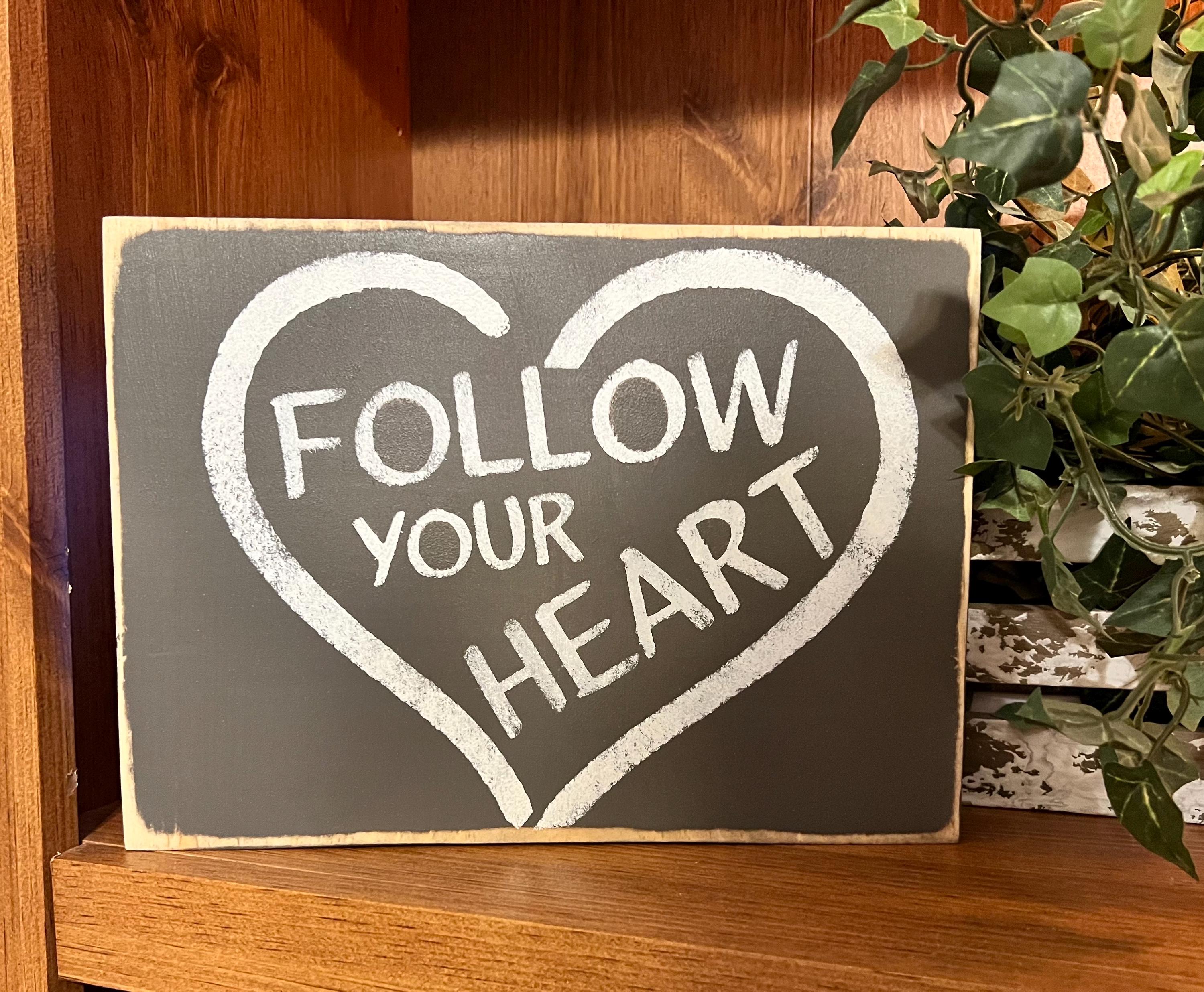 Panneau En Bois Newview Gifts – Follow Your Heart – Love – Déco Murale
