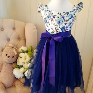 Navy blue floral girl&#39;s tutu dress, navy flowergirl dress, vintage floral print spring party dress, church dress, photoshoot dress, birthday