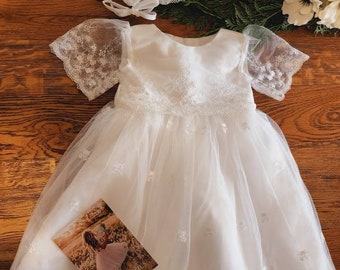 Baby girl long christening dress  baptism dress lace with matching bonnet. Perfect for wedding, bridesmaid , flower girl , photoshoot