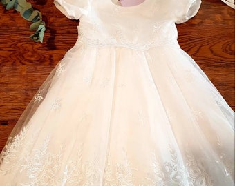 Long White lace Baby girl christening dress, baptism dress and marching bonnet. Naming ceremony dress,  church or blessing dress.